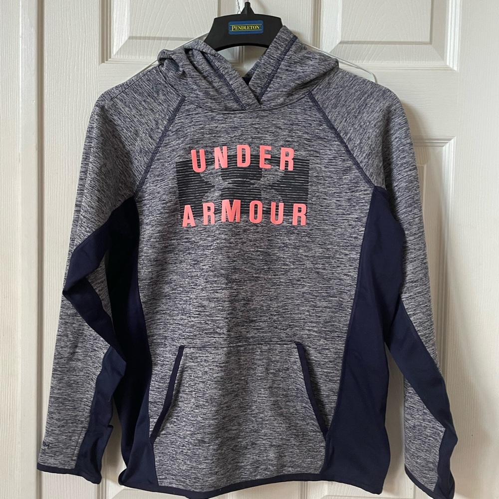 Under Armour hoodie, loose fit size small
